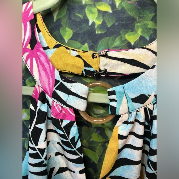 Colorful Halter Neck Dress - Picture 8 of 16